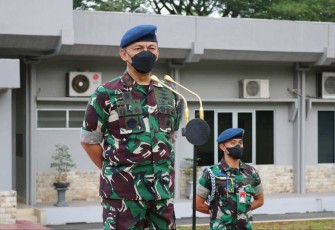 Dankosek IKN Marsma TNI Yuniarsa Aditya Permana saat pimpin apel upacara
