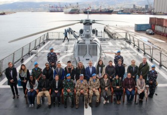 KRI Frans Kaisiepo-368 Satgas Perdamaian TNI AL