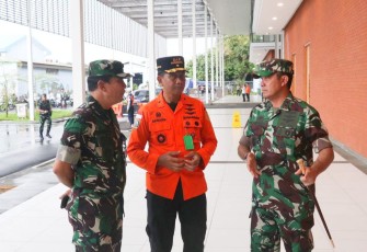 Pangkoopsud I Marsda TNI Bambang Gunarto saat menghadiri pelepasan bantuan kemanusiaan ke Turki 