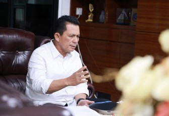 Gubernur Kepri Ansar Ahmad  