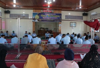 Doa bersama personel Lanud Sutan Sjahrir 