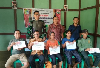Pembagian BLT DD di perbatasan 