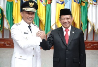 Prof Zudan Arif Fakrulloh bersama Mendagri Tito