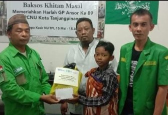 Khitanan massal HUT GP Ansor ke 89 di Tanjung Pinang, Kepri