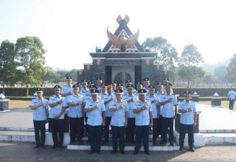 Ziarah rombongan Seskoau di TMP Cikutra Bandung, Senin (31/7)