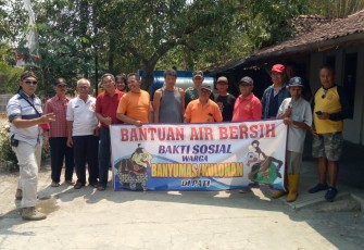 Droping air bersih paguyuban banyumasan di Pati