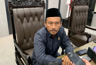 Wakil Ketua DPRD Kabupaten Blitar Mujib (Foto : Faisal NR / Klikwarta.com)