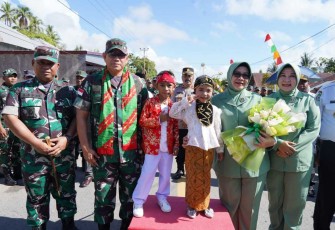 Pangdam XVI/Pattimura Mayjen Syafrial mengunjungi Kodim 1510/Sula Kabupaten Kepulauan Sula, Rabu (18/10)