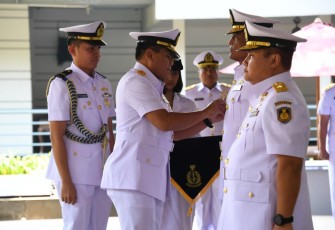 Kasal Laksamana TNI Muhammad Ali saat sertijab Kadiskomlekal