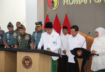 Panglima TNI Dampingi Presiden RI Resmikan RSAD Tingkat III dan RSAL Tingkat II di Surabaya 