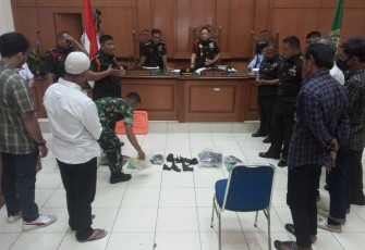 Sidang lanjutan kasus pembunuhan berencana yang dilakukan oleh Praka RM, Praka HS dan Praka J terhadap Imam Masykur kembali digelar terbuka  untuk umum di Pengadilan Militer II-08 Jakarta, Jakarta Timur, Senin (6/11/2023)