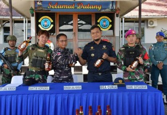 Gagalkan Penyelundupan Miras di Perbatasan RI - Malaysia 