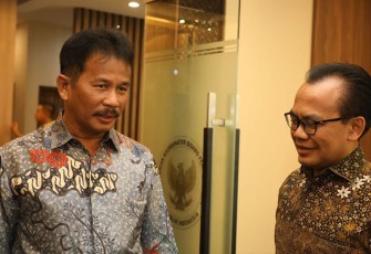 Kepala BP Batam, Muhammad Rudi, saat bersama Sekretaris Kementerian Bidang Perekonomian RI, Susiwijono Moegiarso