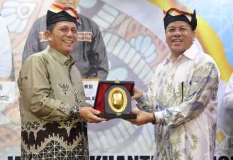 Gubernur Kepri Ansar Ahmad saat Silaturahmi Bersama IWAKUSI