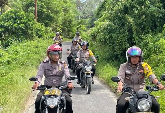 Bhabinkamtibmas Polsek Lebong Selatan Patroli Kamtibmas