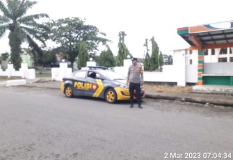 Demi Kelancaran Arus Lalu Lintas, Personel Polsek Kota Manna Laksanakan Gatur Lalin