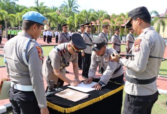 Kapolres Mukomuko Pimpin Sertijab Kapolsek Jajaran