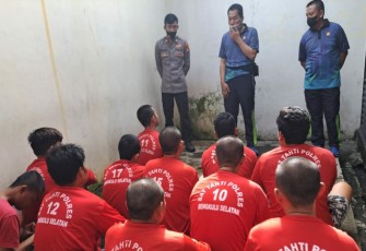 Satuan Tahti Polres Bengkulu Selatan Binrohtal Kepada Tahanan 