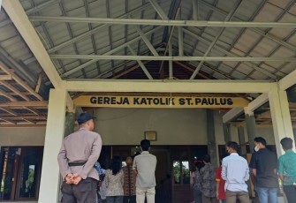 Polsek Ketahun Beri Pengamanan Gereja 