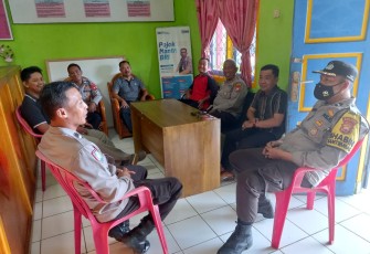 Jumat Curhat, Polres Bengkulu Utara Datangi Kantor Desa Tampung Aspirasi Masyarakat