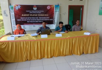 Bhabinkamtibmas Polsek Lebong Utara Hadiri Rapat Pleno Terbuka Rekapitulasi DPHP