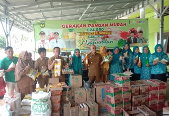 Polsek Pino Raya Berikan Pengaman dan Monitoring Gerakan Pangan Murah ERA GRO 