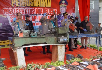 Satgassus Rafflesia Polda Bengkulu Berhasil Ungkap Home Industri Pembuatan Senpi Rakitan dan Sita Ratusan Senpi Ilegal