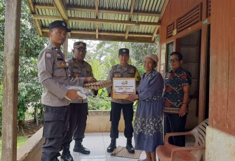 Polres Bengkulu Utara Kembali Distribusikan Bansos Kepada Masyarakat