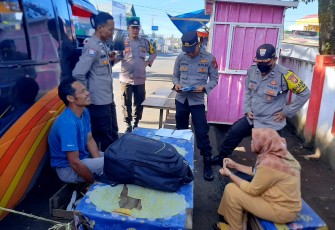Polres Bengkulu Utara Dengarkan Keluhan Sopir Dijalan Raya Saat Jumat Curhat