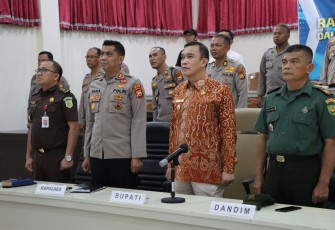 Kapolres Kepahiang Bersama Forkopimda Ikuti Rakor Lintas Sektoral Persiapan Idul Fitri Secara Daring