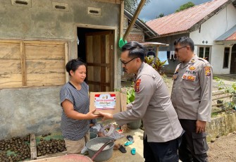 Polres Rejang Lebong Kembali Distribusikan Bantuan Kemanusiaan Untuk Negeri di 6 Lokasi