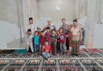 Dai Polri Polres Bengkulu Selatan Sampaikan Tausiah Usai Shalat Trawih Berjamaah