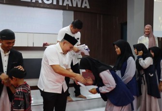 Kapolres Bengkulu Selatan Bukber dan Berikan Santunan Kepada Anak-Anak Yatim