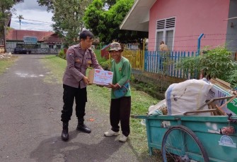 Bulan Ramadan, Polres Rejang Lebong Kembali Langsung Salurkan Bantuan Kemanusian Untuk Negeri