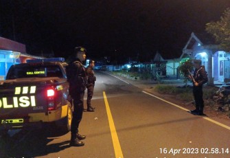 Polres Siagakan Personel Bersenjata Lengkap di Binduriang, Cegah Aksi Kejahatan