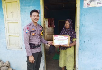 Polres Bengkulu Selatan Kembali Salurkan Bantuan Sosial Untuk Ringankan Beban Warganya