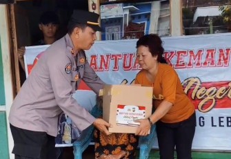 Minggu, 25 Paket Bansos Kembali Dibagikan Polres Rejang Lebong 