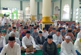 Kapolres Lebong dan Forkopimda Salat Idulfitri di Masjid Jamik Al Azhar