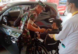 Prajurit TNI di Blitar Bantu Penderita Kelainan Hipospadia