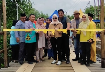 Bupati Bintan Roby Kurniawan Resmikan Jembatan Sungai Lepan