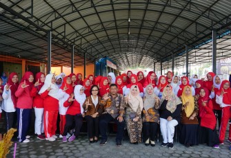 Foto Bersama usai acara