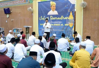 Gubernur Ansar saat Safari ke Masjid Jami' Baloi Center Batam