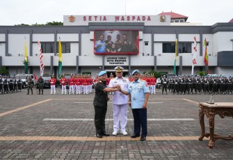 Panglima TNI Laksamana TNI Yudo Margono, S.E., M.M., saat pimpin Sertijab Danpaspampres, di Mako Paspampres Jalan Tanah Abang II Nomor 6 Jakarta Pusat pada Senin (27/2/2023)..