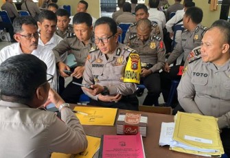 Polres Tapanuli Selatan (Tapsel), kembali mengikuti Supervisi yang sekaitan dengan pengawasan Operasi Mantap Brata Toba 2023-2024 di Aula Mako Polres Toba, Rabu (21/12/2023) pagi.