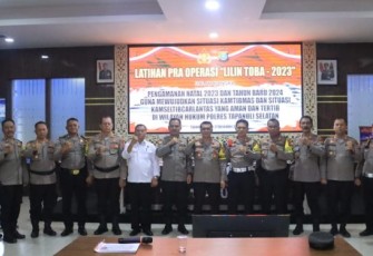 Dalam rangka pengamanan maksimal perayaan Natal dan Tahun Baru (Nataru), Polres Tapanuli Selatan (Tapsel) menggelar Lat Pra Ops Lilin Toba 2023, Kamis (21/12/2023) pagi.