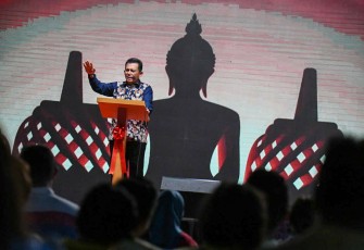 Gubernur Kepri Ansar Ahmad saat Hadiri Pentas Seni Waisak 2567 TB/ 2023 M 