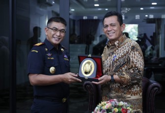 Gubernur Ansar saat Terima Kunjungan Kakanwil DJBC Khusus Kepri 