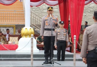 Kapolres Tapanuli Selatan (Tapsel), AKBP Imam Zamroni, SIK, MH, memimpin Apel Gelar Pasukan Ops Mantap Brata Toba 2023-2024