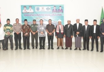 Kanit Lantas Polsek Padang Bolak, Ipda Mukhlis Siregar, menghadiri pelantikan para Pimpinan Badan Amil Zakat Nasional (Baznas) Kabupaten Padang Lawas Utara (Paluta) periode 2023-2028, pada Rabu (24/8/2023) pagi.