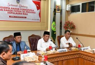 Gubernur Ansar saat Pimpin Rakor Forkopimda dan Pemda Kabupaten/Kota di Natuna
